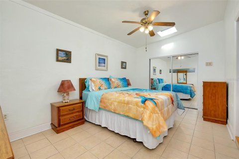 House in Port Charlotte, Florida 4 bedrooms, 167.04 sq.m. № 2223785 - photo 25