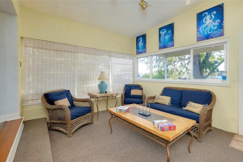 House in Port Charlotte, Florida 4 bedrooms, 167.04 sq.m. № 2223785 - photo 20