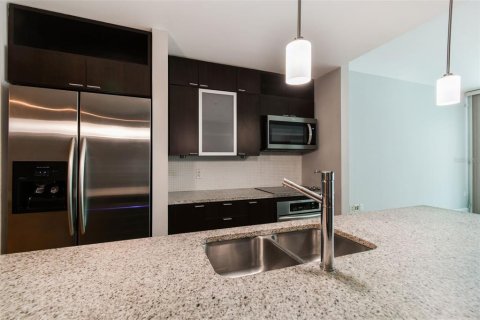 Condominio en venta en Tampa, Florida, 2 dormitorios, 135.27 m2 № 1872857 - foto 11