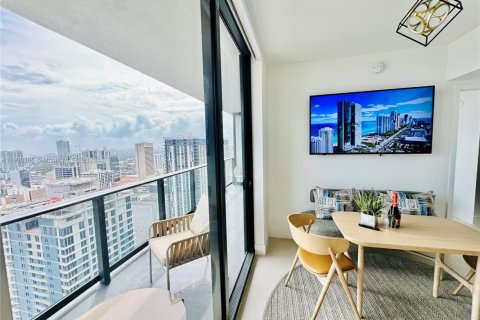 Купить кондоминиум в Майами, Флорида 1 спальня, 50.17м2, № 2015132 - фото 4