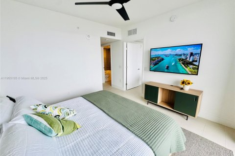 Купить кондоминиум в Майами, Флорида 1 спальня, 50.17м2, № 2015132 - фото 16