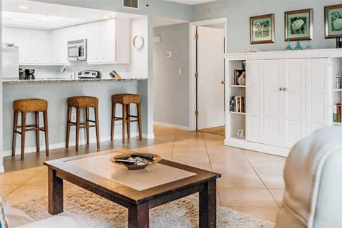 Copropriété à louer à Sarasota, Floride: 3 chambres, 118.91 m2 № 2298795 - photo 8