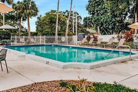 Copropriété à louer à Sarasota, Floride: 3 chambres, 118.91 m2 № 2298795 - photo 25