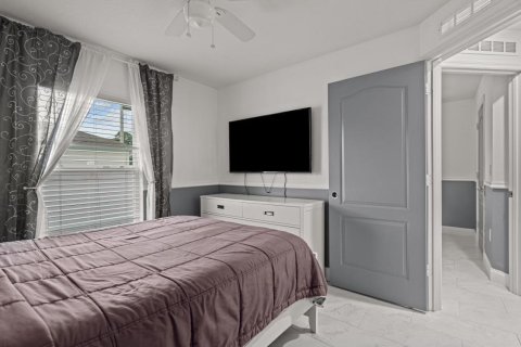 Villa ou maison à vendre à Port St. Lucie, Floride: 5 chambres, 184.32 m2 № 2087336 - photo 28