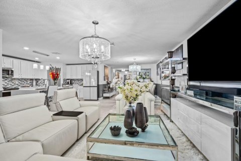 Villa ou maison à vendre à Port St. Lucie, Floride: 5 chambres, 184.32 m2 № 2087336 - photo 4