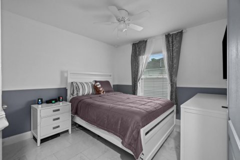Villa ou maison à vendre à Port St. Lucie, Floride: 5 chambres, 184.32 m2 № 2087336 - photo 26