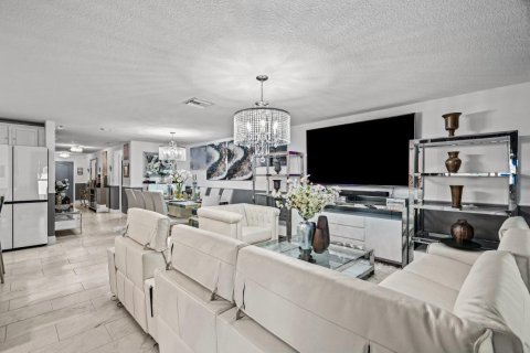 Villa ou maison à vendre à Port St. Lucie, Floride: 5 chambres, 184.32 m2 № 2087336 - photo 15