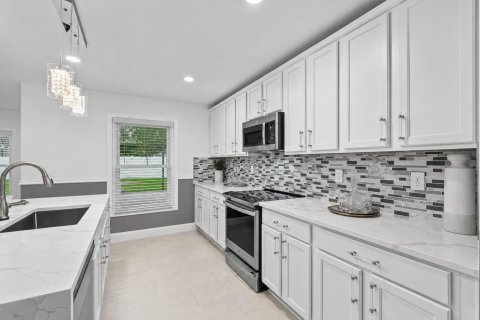 Villa ou maison à vendre à Port St. Lucie, Floride: 5 chambres, 184.32 m2 № 2087336 - photo 9