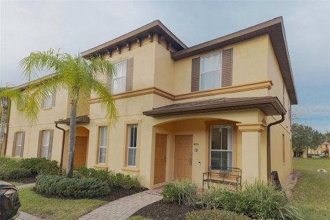 Townhouse in Davenport, Florida 4 bedrooms, 172.43 sq.m. № 1687380 - photo 11