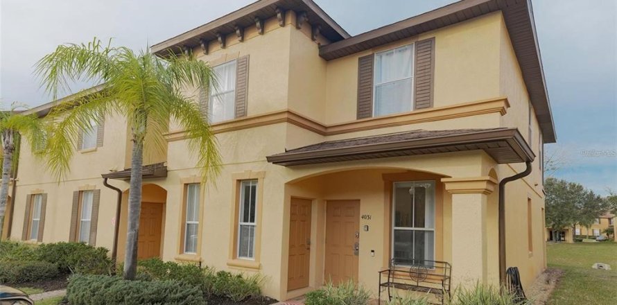 Townhouse in Davenport, Florida 4 bedrooms, 172.43 sq.m. № 1687380