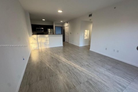 Apartment in Miami, Florida 1 bedroom, 74.32 sq.m. № 1898251 - photo 6