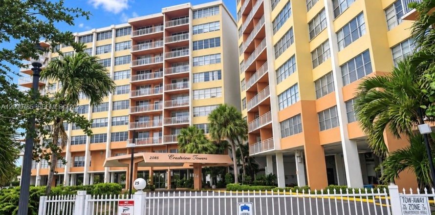 Condo à North Miami Beach, Floride, 1 chambre № 2367750