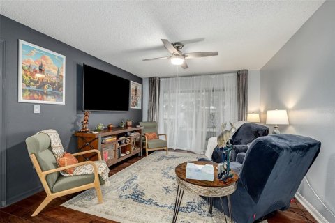 Condo in Titusville, Florida, 2 bedrooms № 2202256 - photo 20