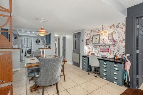 Condo in Titusville, Florida, 2 bedrooms № 2202256 - photo 16