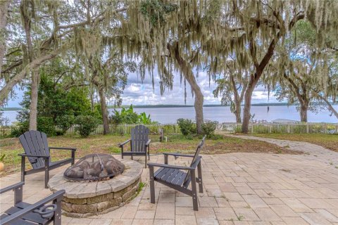 House in Altoona, Florida 6 bedrooms, 392.51 sq.m. № 2403447 - photo 2