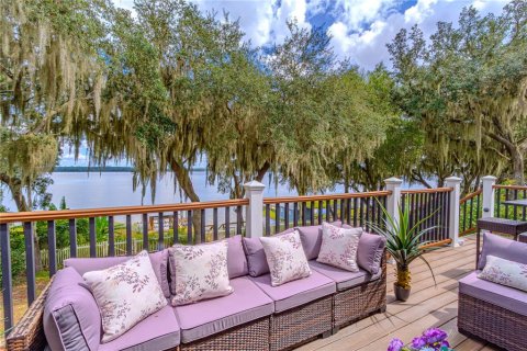 House in Altoona, Florida 6 bedrooms, 392.51 sq.m. № 2403447 - photo 8