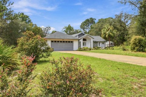 Casa en Beverly Hills, Florida 2 dormitorios, 159.88 m2 № 2370841