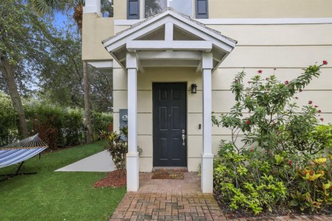 Townhouse in Boca Raton, Florida 3 bedrooms, 181.81 sq.m. № 2278832 - photo 3