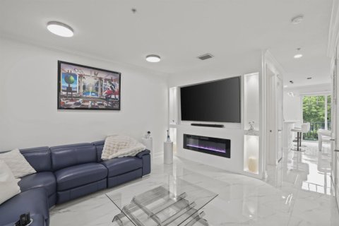 Townhouse in Boca Raton, Florida 3 bedrooms, 181.81 sq.m. № 2278832 - photo 17