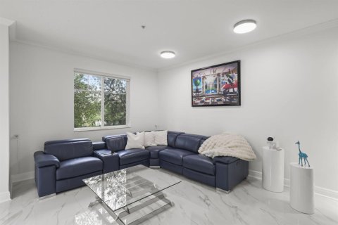 Townhouse in Boca Raton, Florida 3 bedrooms, 181.81 sq.m. № 2278832 - photo 15