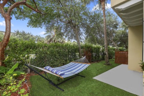 Townhouse in Boca Raton, Florida 3 bedrooms, 181.81 sq.m. № 2278832 - photo 5