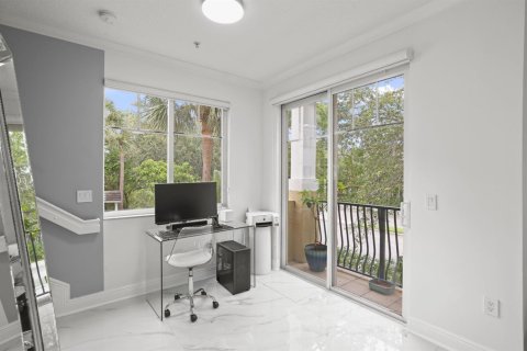 Townhouse in Boca Raton, Florida 3 bedrooms, 181.81 sq.m. № 2278832 - photo 16
