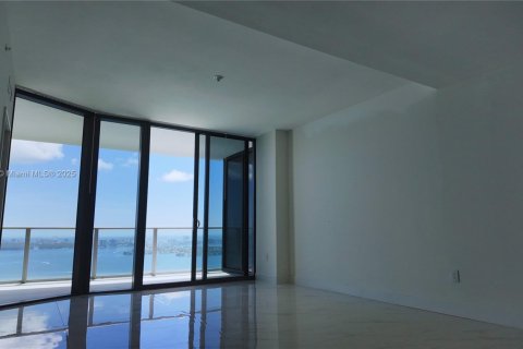 Condominio en venta en Miami, Florida, 3 dormitorios № 1891288 - foto 9