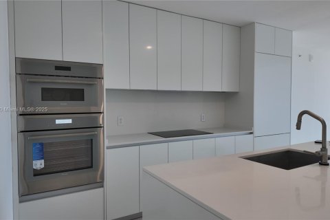 Condominio en venta en Miami, Florida, 3 dormitorios № 1891288 - foto 11