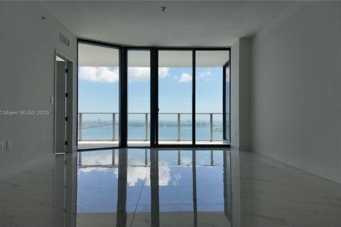 Condominio en venta en Miami, Florida, 3 dormitorios № 1891288 - foto 12