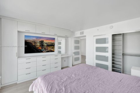 Condo in Miami Beach, Florida, 1 bedroom  № 1973551 - photo 29