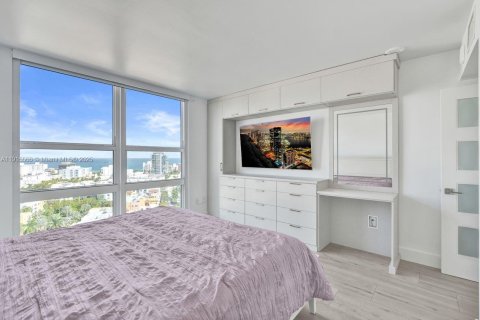 Condo in Miami Beach, Florida, 1 bedroom  № 1973551 - photo 21