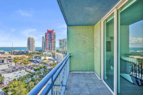Condo in Miami Beach, Florida, 1 bedroom  № 1973551 - photo 13