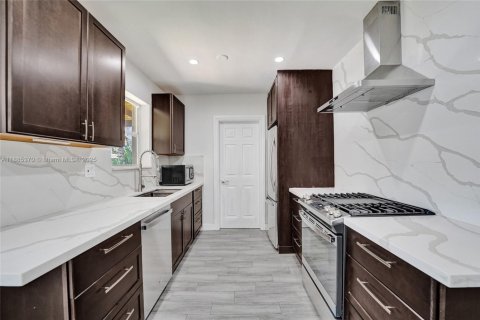 Villa ou maison à vendre à Fort Lauderdale, Floride: 3 chambres, 129.78 m2 № 1938990 - photo 21