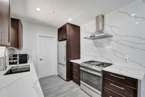 Villa ou maison à vendre à Fort Lauderdale, Floride: 3 chambres, 129.78 m2 № 1938990 - photo 22