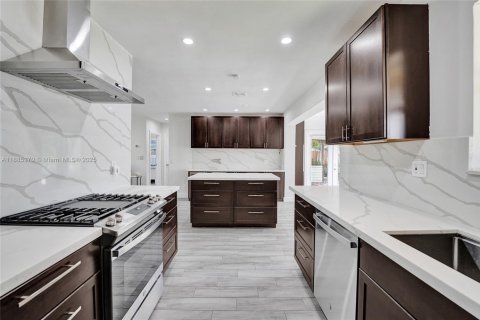 Villa ou maison à vendre à Fort Lauderdale, Floride: 3 chambres, 129.78 m2 № 1938990 - photo 24