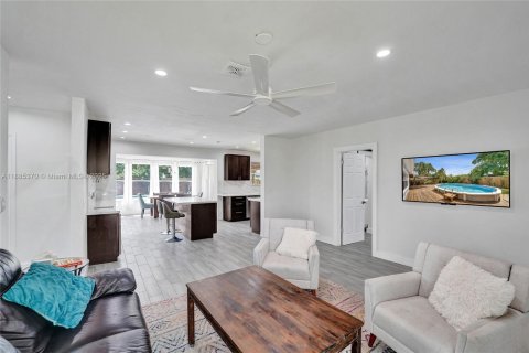 Villa ou maison à vendre à Fort Lauderdale, Floride: 3 chambres, 129.78 m2 № 1938990 - photo 15