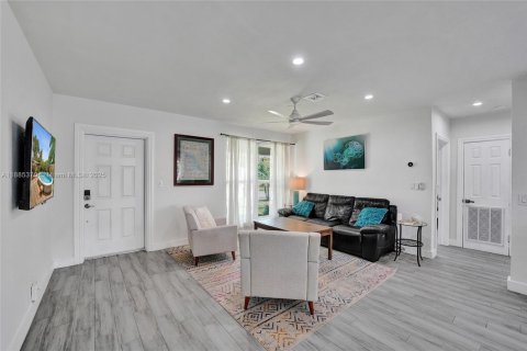 Villa ou maison à vendre à Fort Lauderdale, Floride: 3 chambres, 129.78 m2 № 1938990 - photo 11
