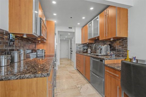Copropriété à vendre à Miami Beach, Floride: 1 chambre, 74.14 m2 № 2251064 - photo 4