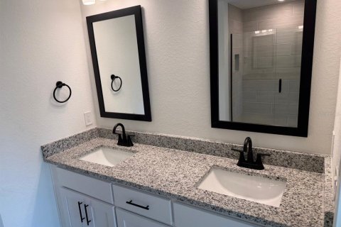 Casa en venta en Port Charlotte, Florida, 4 dormitorios, 163.04 m2 № 2231379 - foto 4
