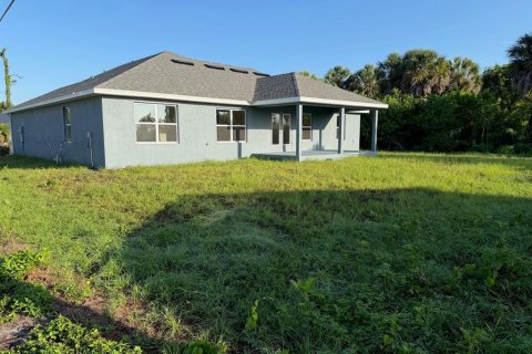 Casa en venta en Port Charlotte, Florida, 4 dormitorios, 163.04 m2 № 2231379 - foto 7
