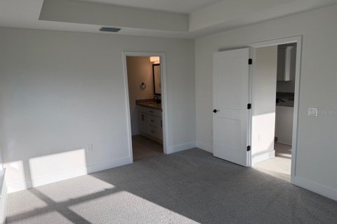 Casa en venta en Port Charlotte, Florida, 4 dormitorios, 163.04 m2 № 2231379 - foto 3