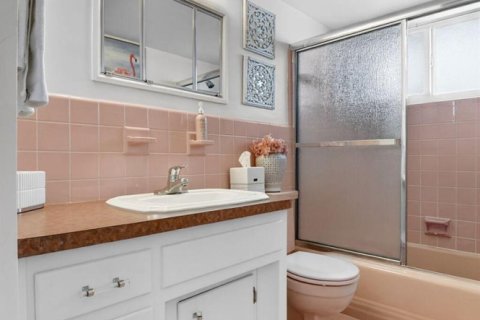 Купить кондоминиум в Саут-Палм-Бич, Флорида 3 комнаты, 68.28м2, № 2084118 - фото 19