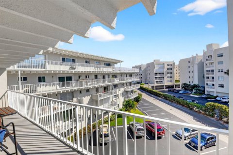 Купить кондоминиум в Саут-Палм-Бич, Флорида 3 комнаты, 68.28м2, № 2084118 - фото 24