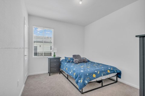 Снять в аренду таунхаус в Хомстед, Флорида 4 спальни, 163.23м2, № 1946927 - фото 30