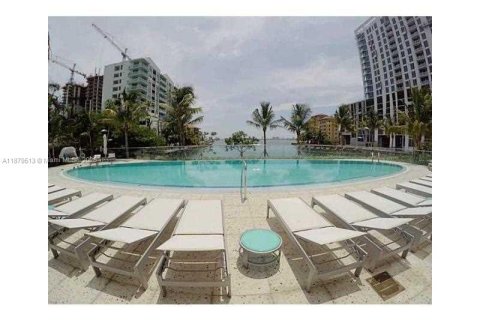 Condo in Miami, Florida, 2 bedrooms  № 1929975 - photo 18