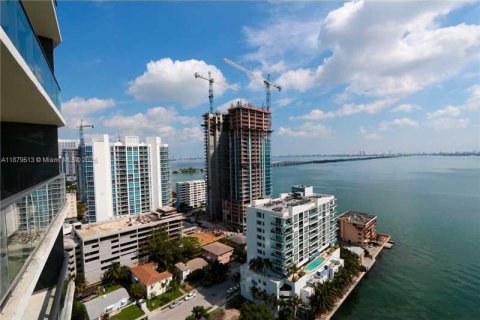 Condo in Miami, Florida, 2 bedrooms  № 1929975 - photo 10