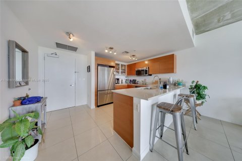 Купить кондоминиум в Майами, Флорида 1 спальня, 67.45м2, № 1937942 - фото 2