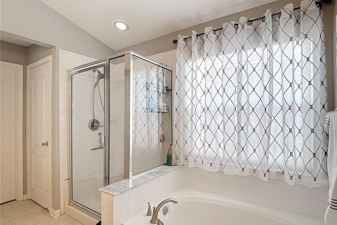 Casa en venta en Wesley Chapel, Florida, 3 dormitorios, 210.33 m2 № 1898504 - foto 15