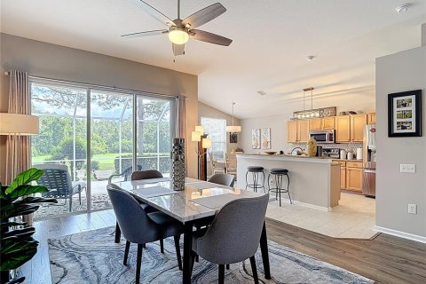 Casa en venta en Wesley Chapel, Florida, 3 dormitorios, 210.33 m2 № 1898504 - foto 5