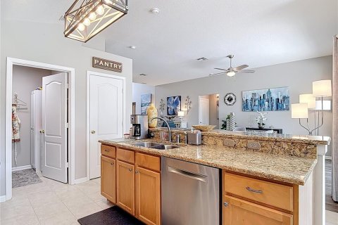 Casa en venta en Wesley Chapel, Florida, 3 dormitorios, 210.33 m2 № 1898504 - foto 10